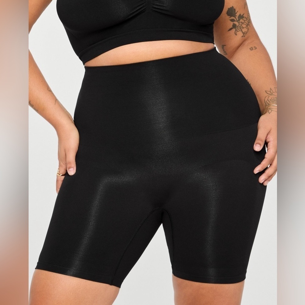 Fabletics Nearly Naked Shapewear Ultra High Waist Booty Lift Short Sz 1x/2x